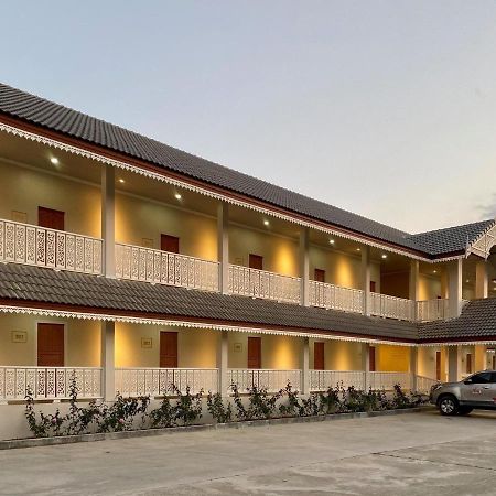 Funwan Hotel Li Esterno foto