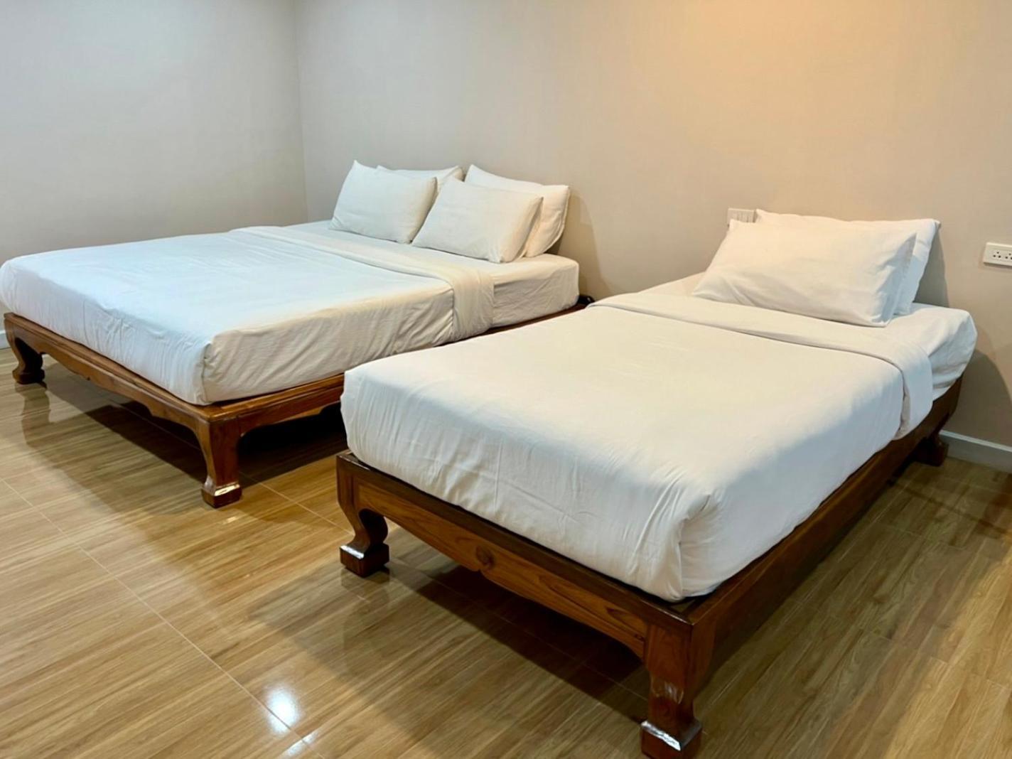 Funwan Hotel Li Esterno foto