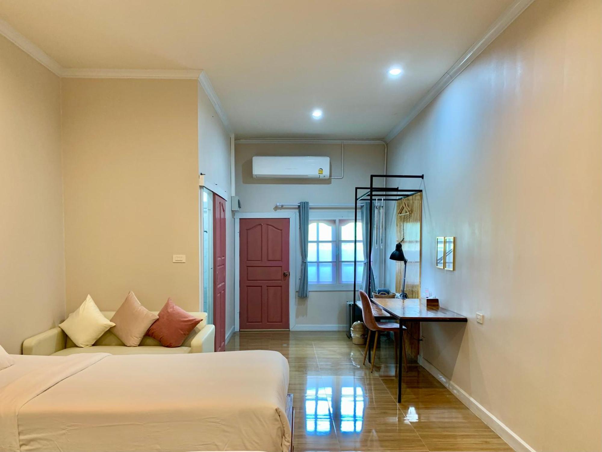 Funwan Hotel Li Esterno foto